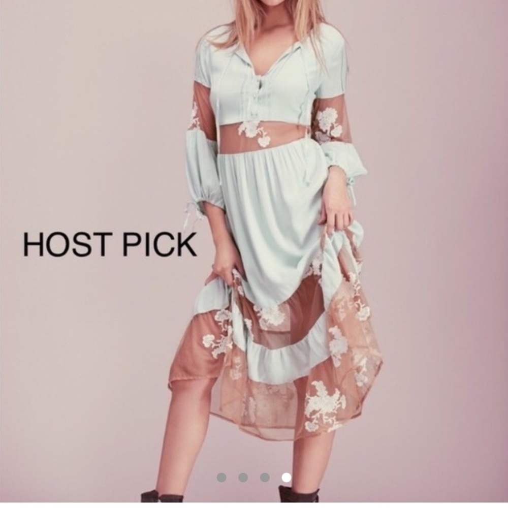 FOR LOVE AND LEMONS Eva midi dress in mint !